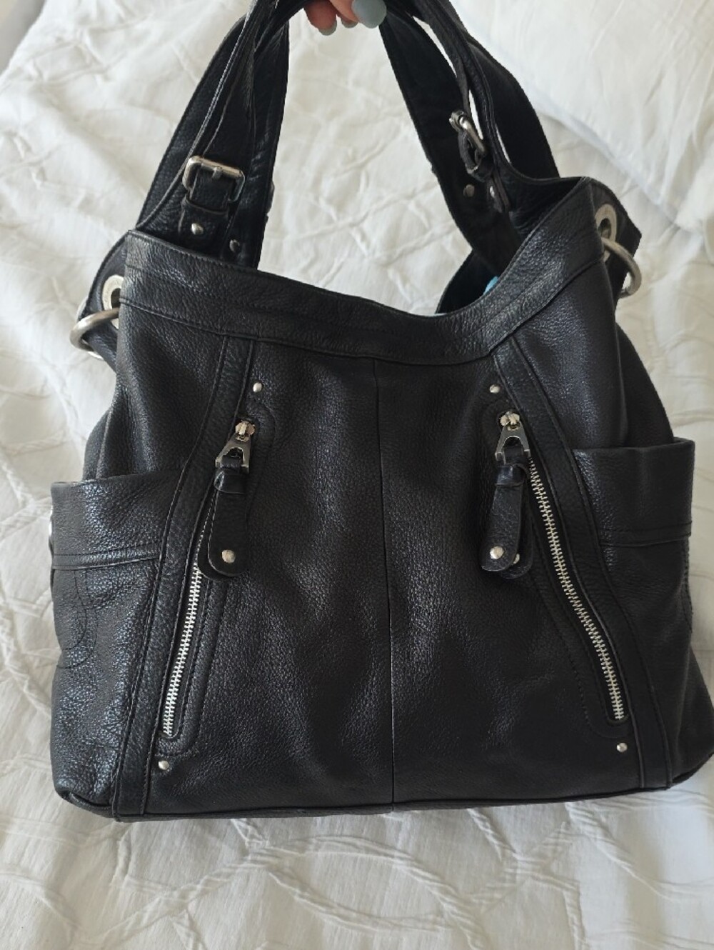 B. Makowsky Black Leather Women’s Shoulder Bag